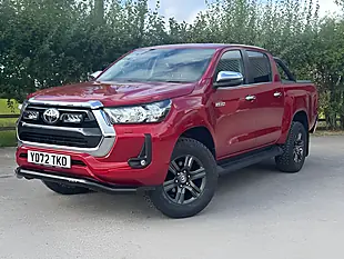 Used 2022 Toyota Hilux Icon Red - Interior and Exterior details 3