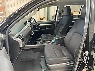 Used 2022 Toyota Hilux Invincible Black - Interior and Exterior details 15