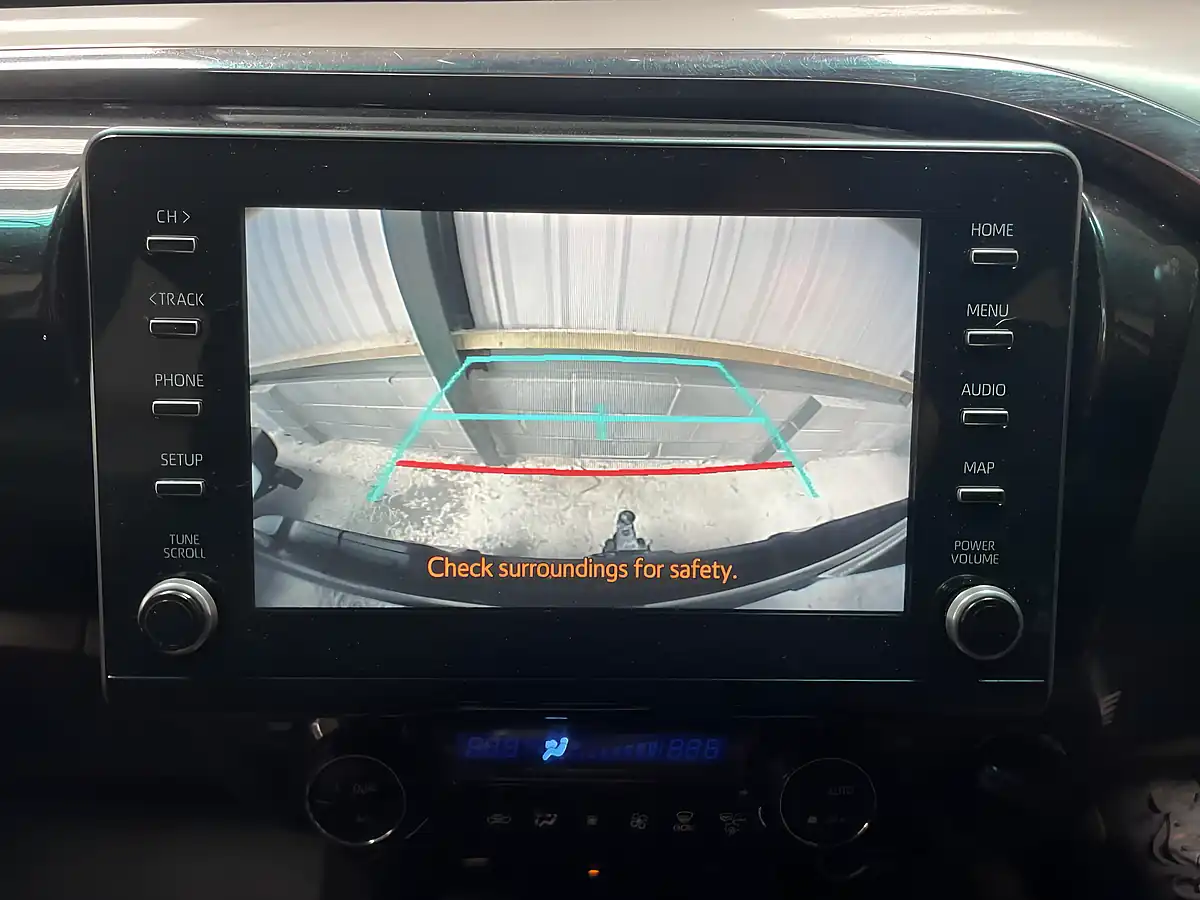 Used 2022 Toyota Hilux Invincible Black - Interior and Exterior details 16