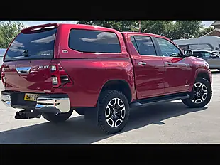Used 2022 Toyota Hilux Invincible Red - Interior and Exterior details 11