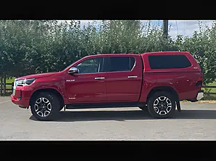 Used 2022 Toyota Hilux Invincible Red - Interior and Exterior details 13