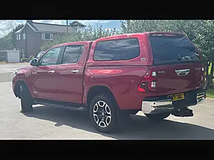 Used 2022 Toyota Hilux Invincible Red - Interior and Exterior details 14