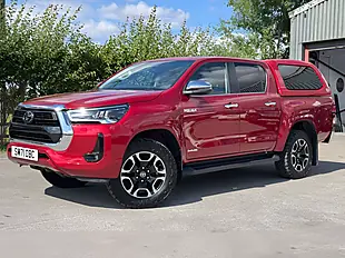 Used 2022 Toyota Hilux Invincible Red - Interior and Exterior details 2