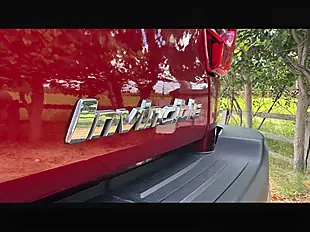 Used 2022 Toyota Hilux Invincible Red - Interior and Exterior details 20