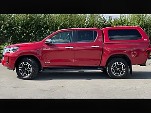 Used 2022 Toyota Hilux Invincible Red - Interior and Exterior details 5