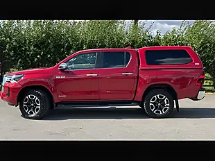 Used 2022 Toyota Hilux Invincible Red - Interior and Exterior details 7