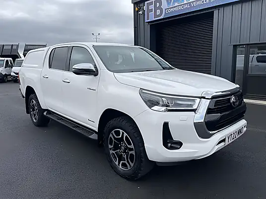 2022 Toyota Hilux Invincible 2.8 D-4D 200BHP Auto
