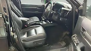 Used 2022 Toyota Hilux Invincible X Black - Interior and Exterior details 5