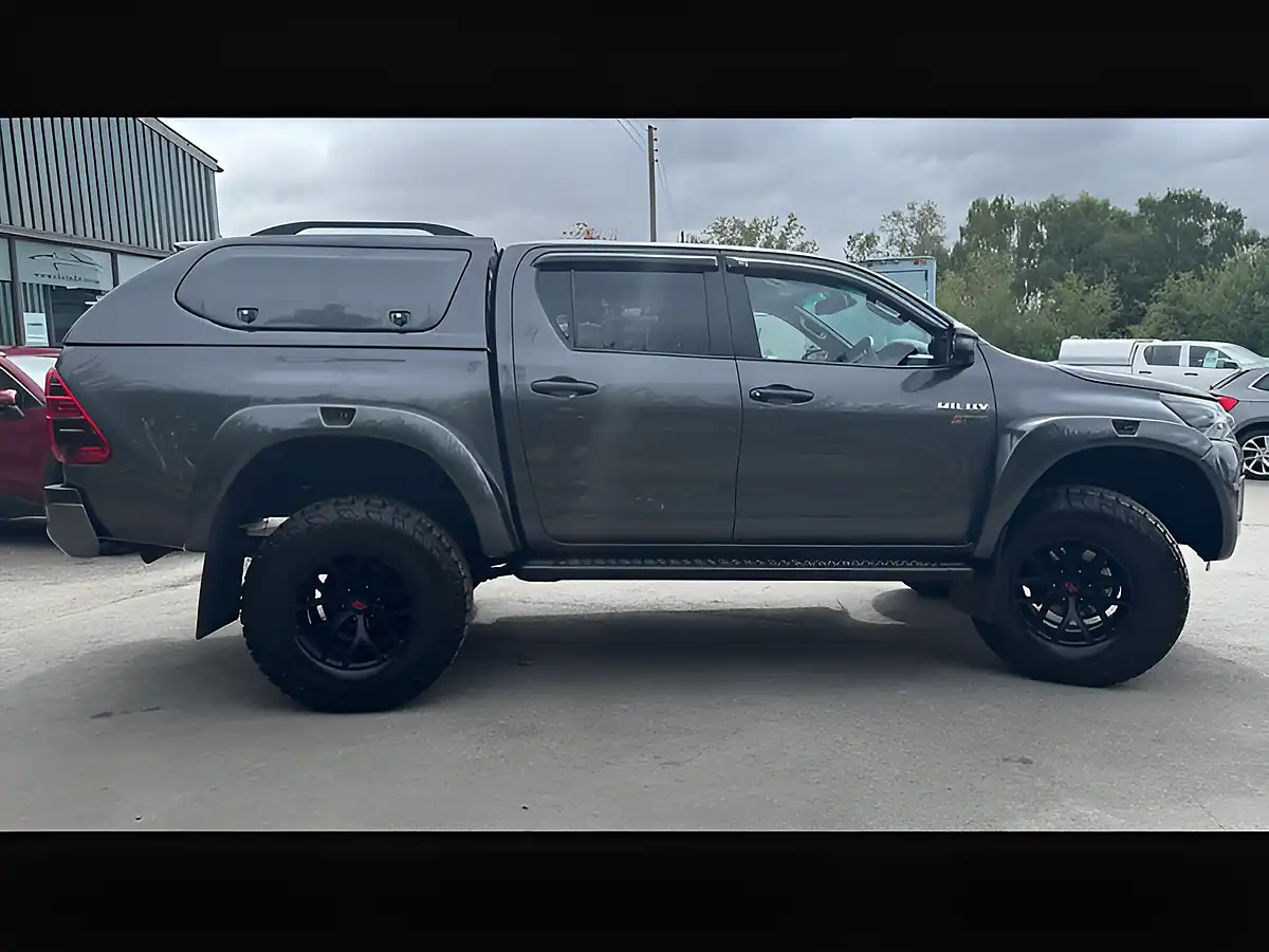 Used 2022 Toyota Hilux Invincible X Grey - Interior and Exterior details 12