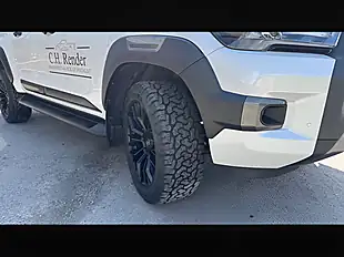 Used 2022 Toyota Hilux Invincible X Platinum White Pearl - Interior and Exterior details 15