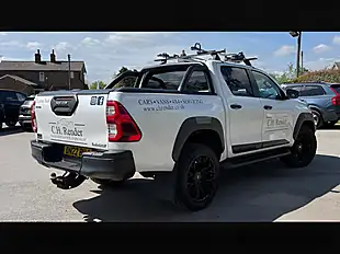 Used 2022 Toyota Hilux Invincible X Platinum White Pearl - Interior and Exterior details 9