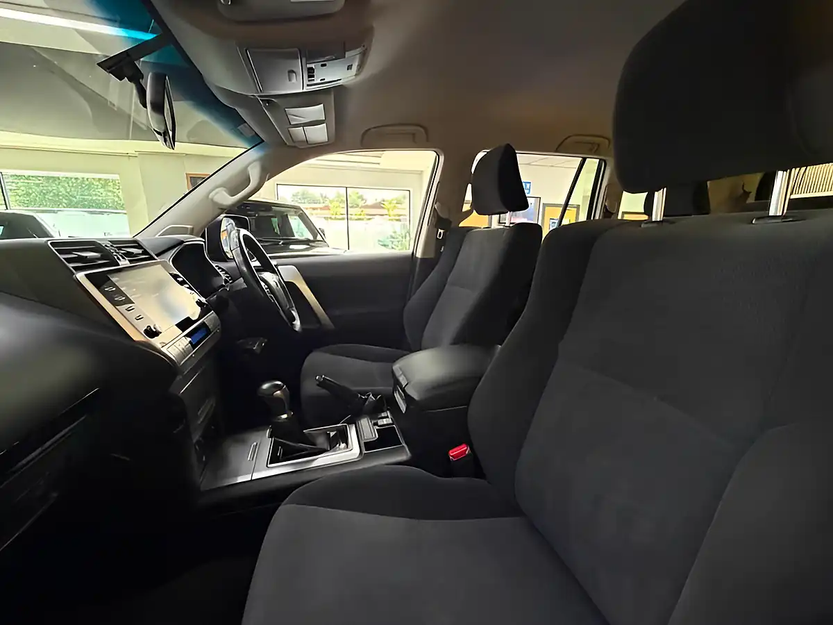 Used 2022 Toyota Land Cruiser Active Blue - Interior and Exterior details 17