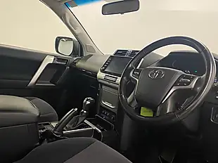 Used 2022 Toyota Land Cruiser Active White - Interior and Exterior details 10