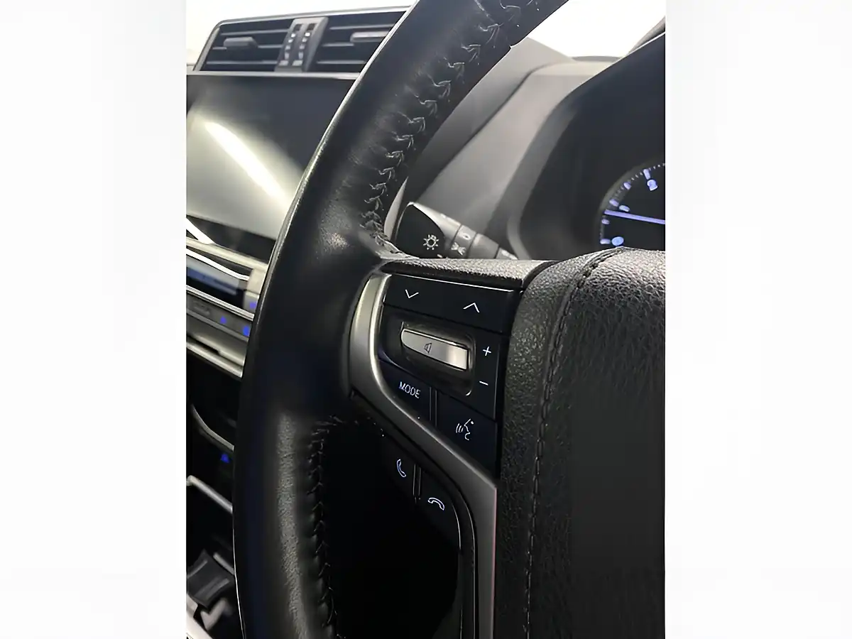 Used 2022 Toyota Land Cruiser Active White - Interior and Exterior details 15