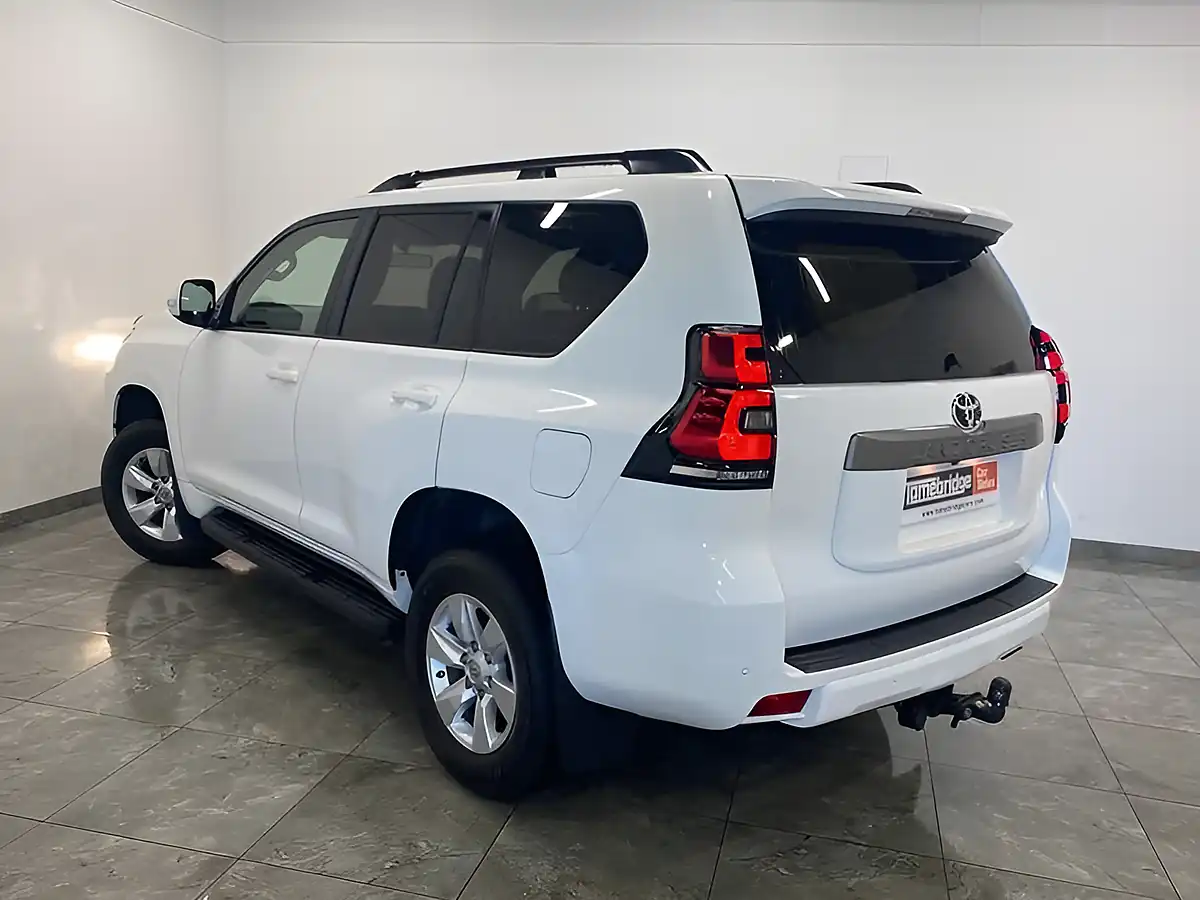 Used 2022 Toyota Land Cruiser Active White - Interior and Exterior details 5