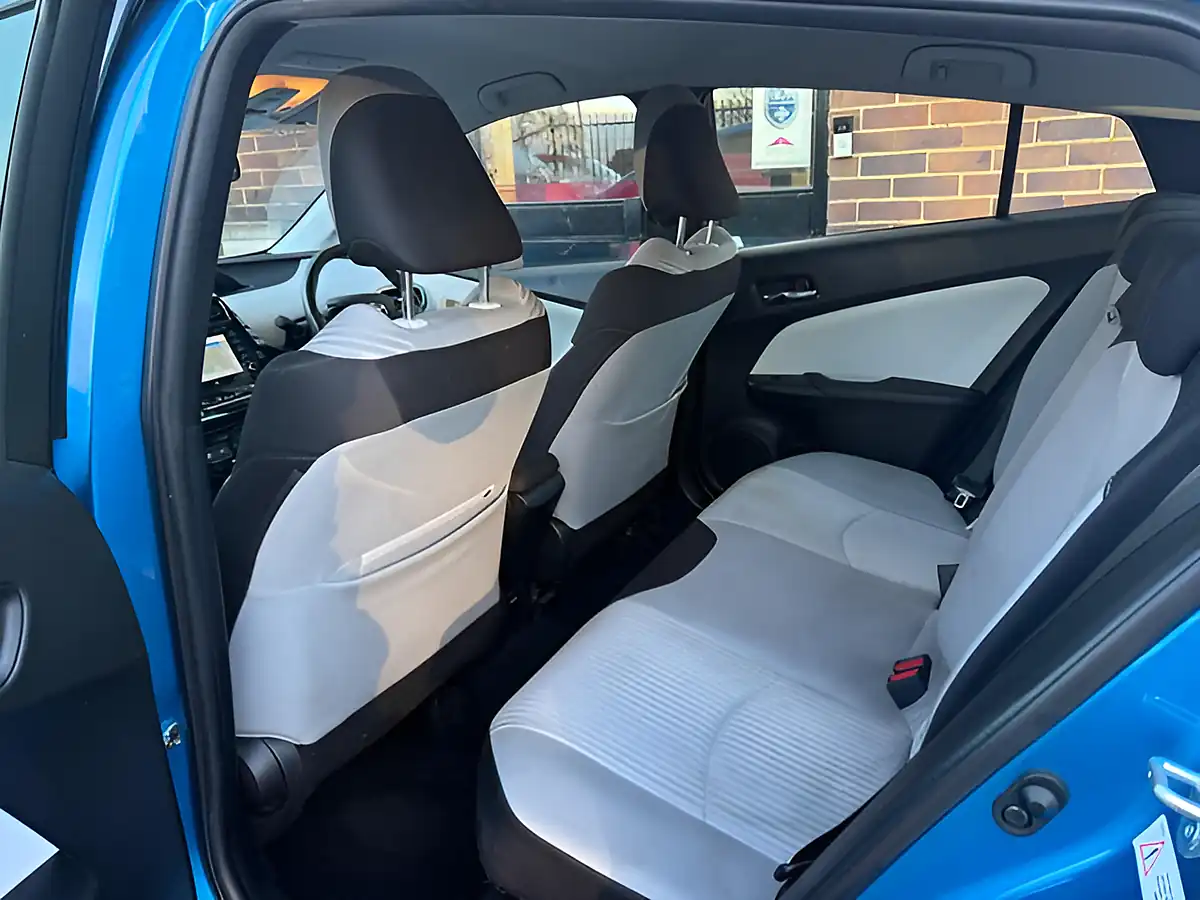 Used 2022 Toyota Prius Business Edition Plus Blue - Interior and Exterior details 17