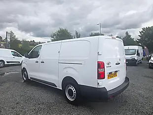 Used 2022 Toyota Proace Active Long Panel Van Lwb White - Interior and Exterior details 11