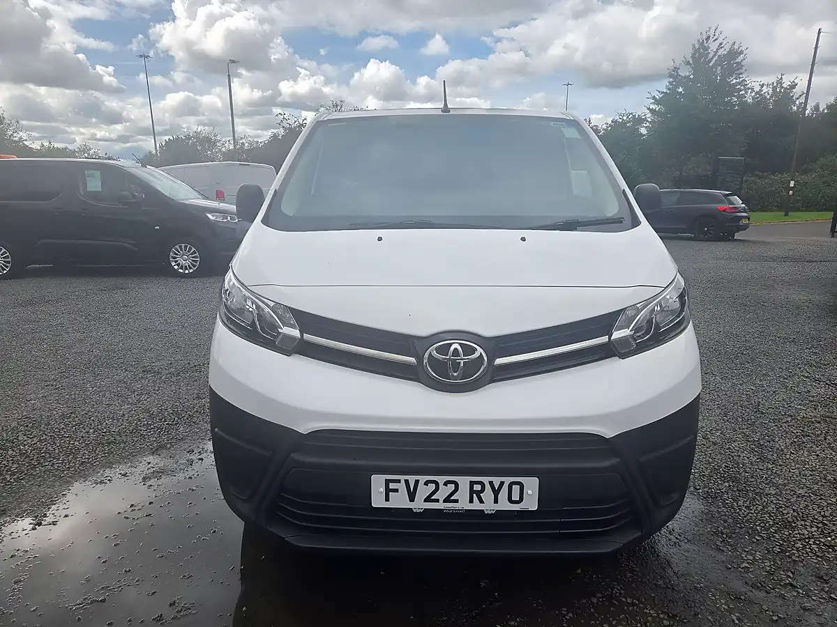 Used 2022 Toyota Proace Active Long Panel Van Lwb White - Interior and Exterior details 13