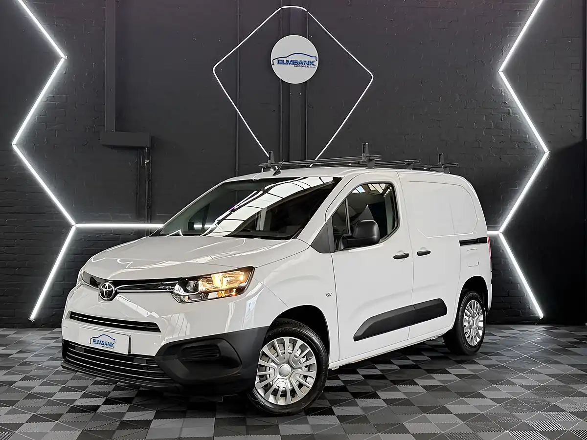 Used 2022 Toyota Proace City Active Short Panel Van - Front View