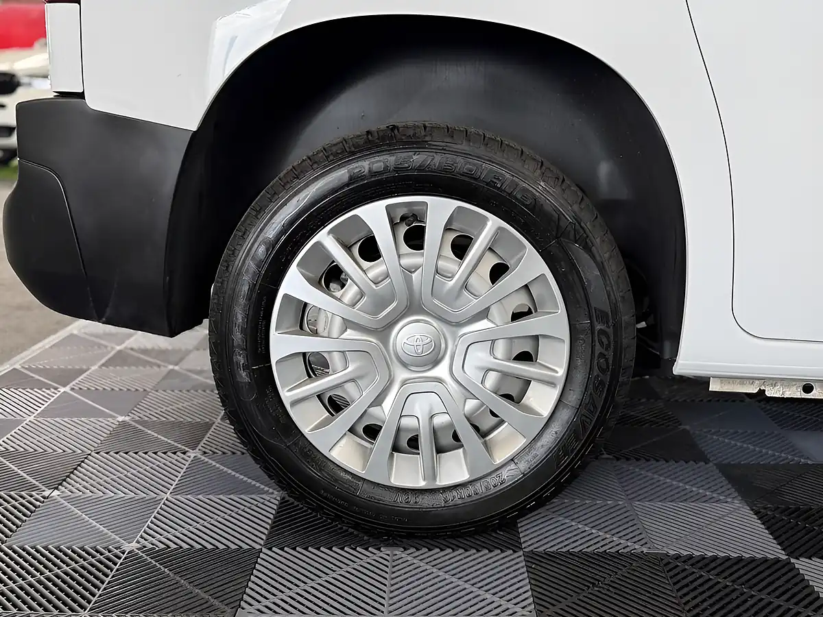 Used 2022 Toyota Proace City Active Short Panel Van - Interior and Exterior details 15