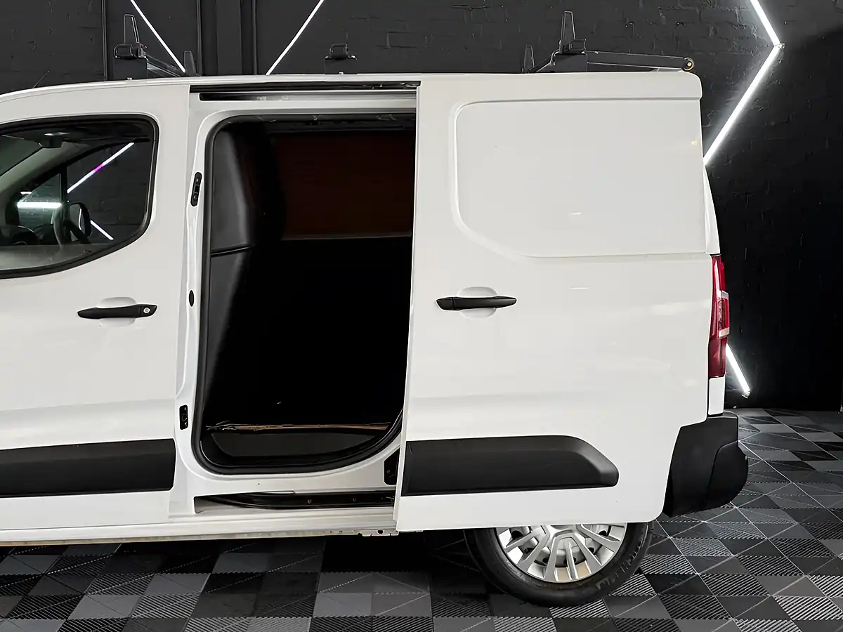 Used 2022 Toyota Proace City Active Short Panel Van - Interior and Exterior details 4