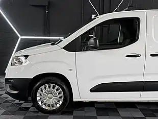 Used 2022 Toyota Proace City Active Short Panel Van - Interior and Exterior details 6