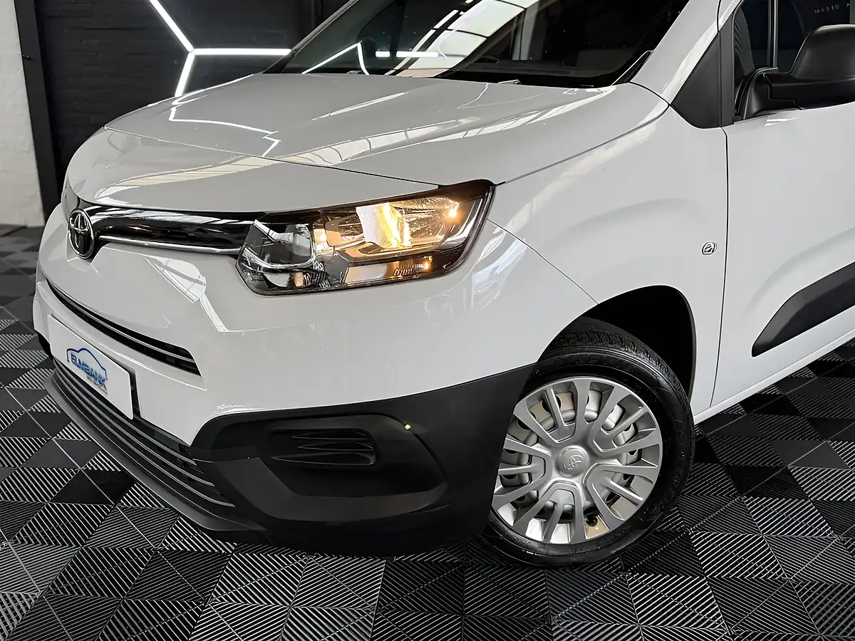 Used 2022 Toyota Proace City Active Short Panel Van - Interior and Exterior details 7