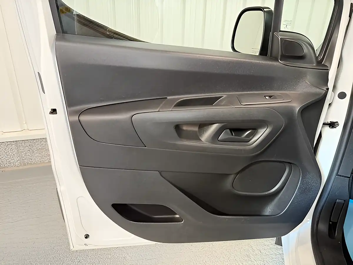 Used 2022 Toyota Proace City Active Short Panel Van Vivid White - Interior and Exterior details 13