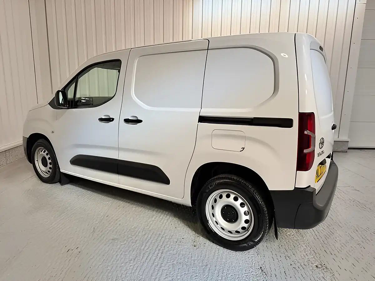 Used 2022 Toyota Proace City Active Short Panel Van Vivid White - Interior and Exterior details 6