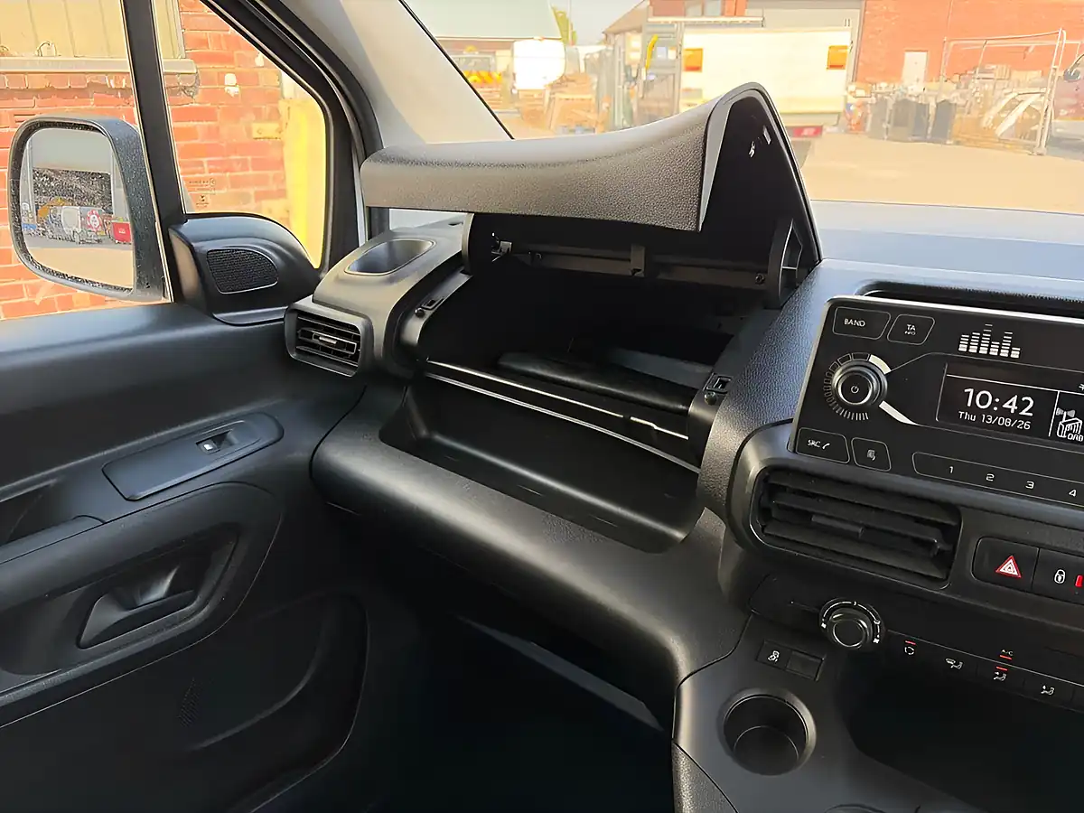 Used 2022 Toyota Proace City Active Short Panel Vivid White - Interior and Exterior details 19