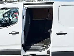 Used 2022 Toyota Proace City Active Vivid White - Interior and Exterior details 13