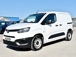 Used 2022 Toyota Proace City Active Vivid White - Interior and Exterior details 3