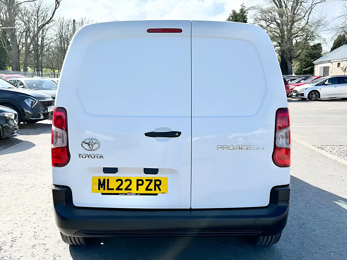 Used 2022 Toyota Proace City Active Vivid White - Interior and Exterior details 6