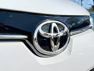 Used 2022 Toyota Proace City Active Vivid White - Interior and Exterior details 9