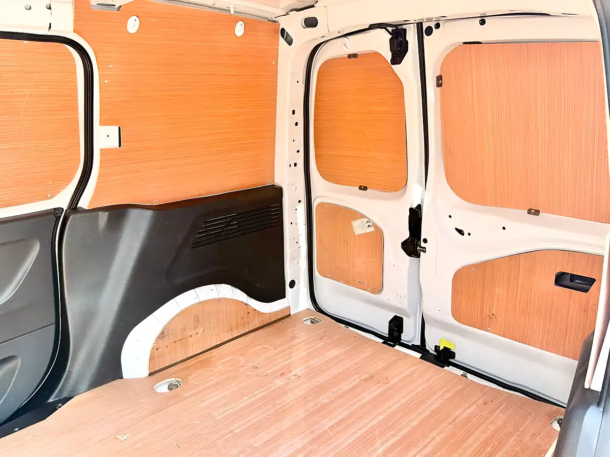 Used 2022 Toyota Proace City Active Vivid White - Interior and Exterior details 14