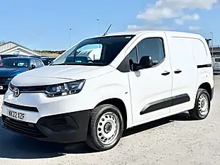 Used 2022 Toyota Proace City Active Vivid White - Interior and Exterior details 3