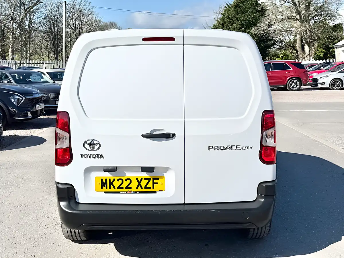 Used 2022 Toyota Proace City Active Vivid White - Interior and Exterior details 6