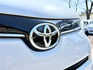 Used 2022 Toyota Proace City Active Vivid White - Interior and Exterior details 9