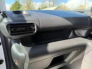 Used 2022 Toyota Proace City Active Vivid White - Interior and Exterior details 16
