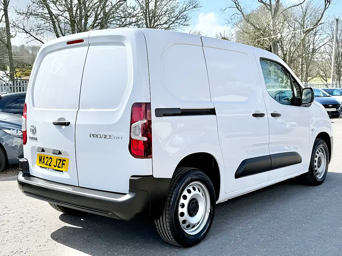 Used 2022 Toyota Proace City Active Vivid White - Interior and Exterior details 5