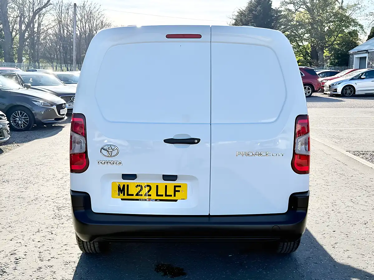 Used 2022 Toyota Proace City Active Vivid White - Interior and Exterior details 6