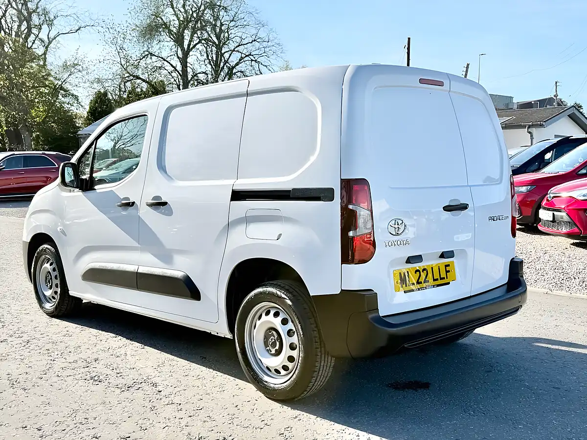 Used 2022 Toyota Proace City Active Vivid White - Interior and Exterior details 7