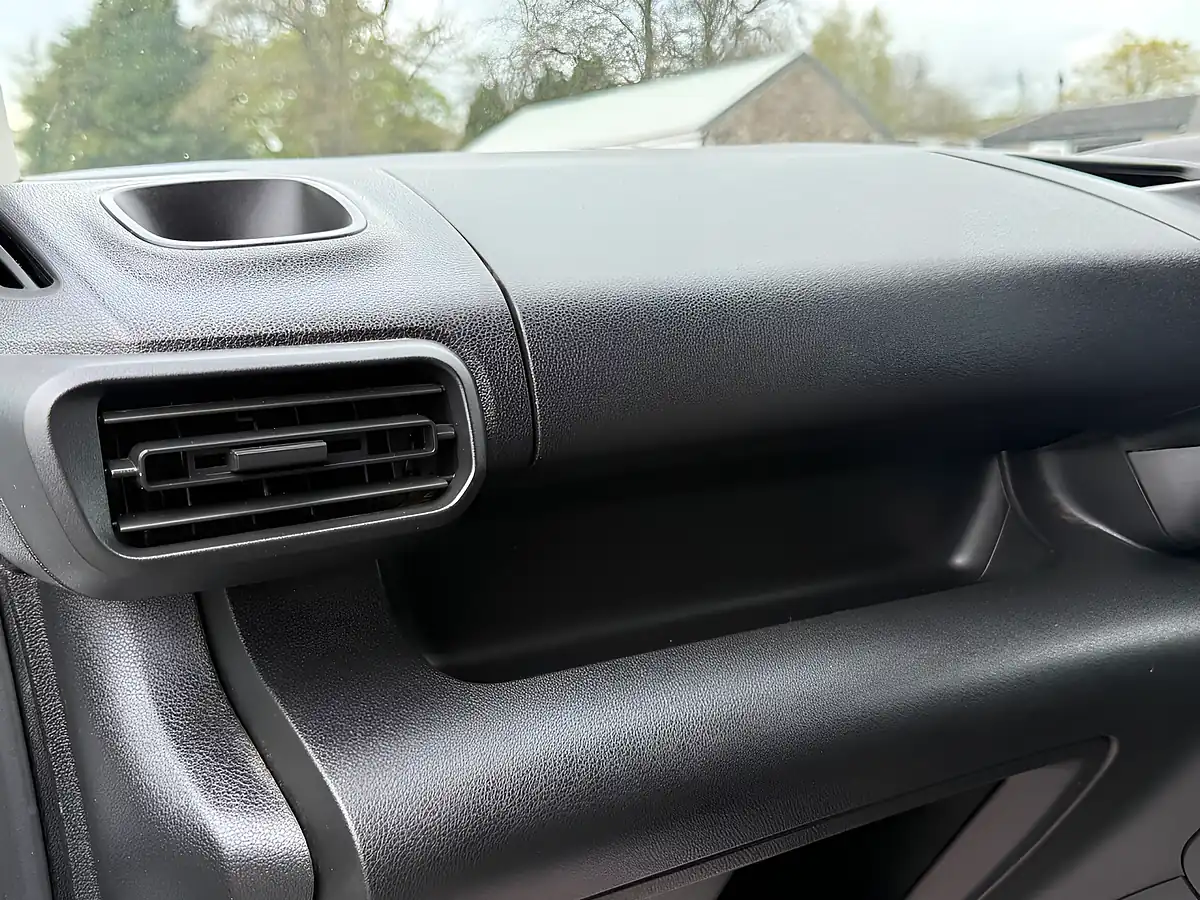 Used 2022 Toyota Proace City Active Vivid White - Interior and Exterior details 16