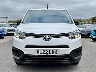 Used 2022 Toyota Proace City Active Vivid White - Interior and Exterior details 2