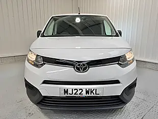 Used 2022 Toyota Proace City Active Vivid White - Interior and Exterior details 2