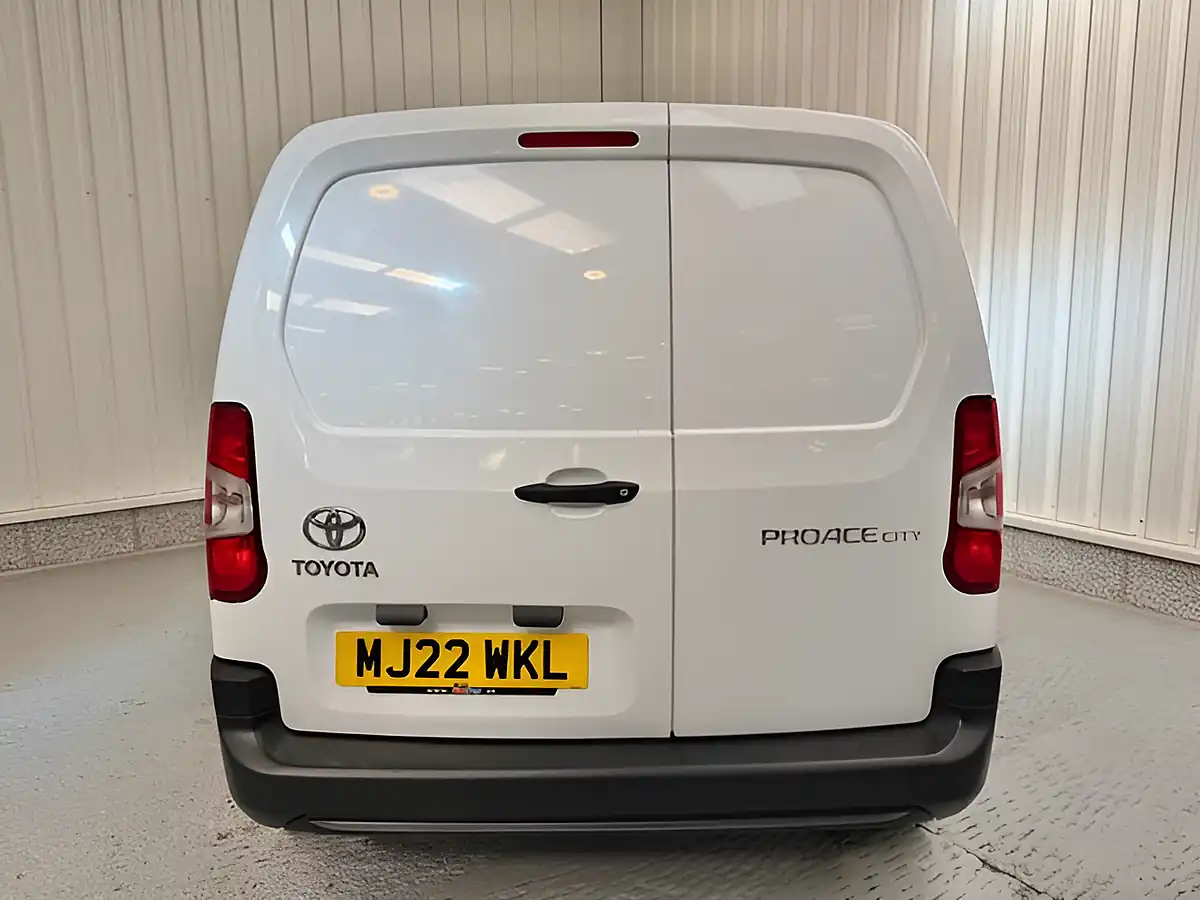 Used 2022 Toyota Proace City Active Vivid White - Interior and Exterior details 7
