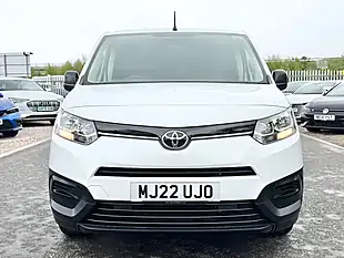 Used 2022 Toyota Proace City Active Vivid White - Interior and Exterior details 2