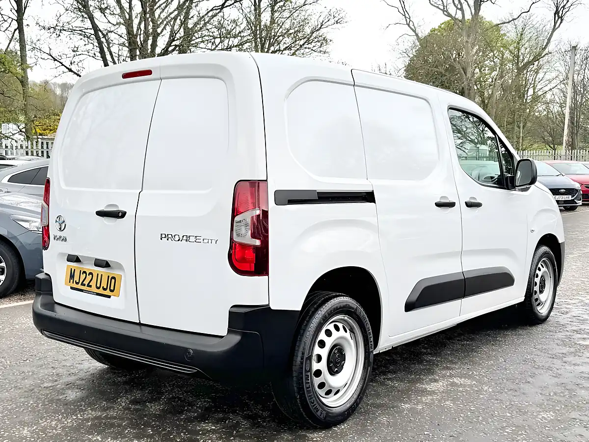 Used 2022 Toyota Proace City Active Vivid White - Interior and Exterior details 4