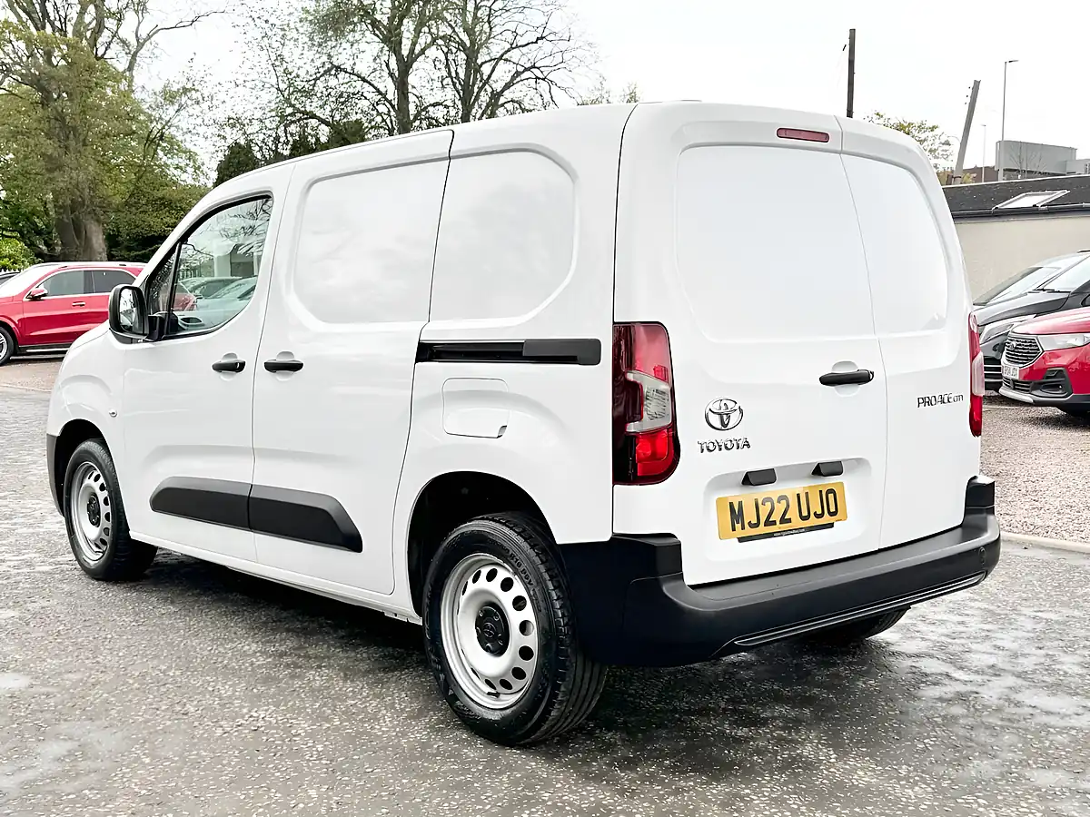 Used 2022 Toyota Proace City Active Vivid White - Interior and Exterior details 6