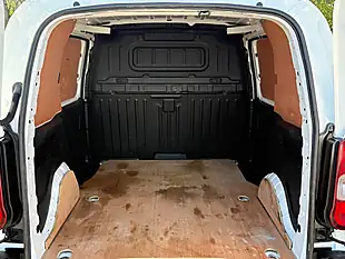 Used 2022 Toyota Proace City Active Vivid White - Interior and Exterior details 12